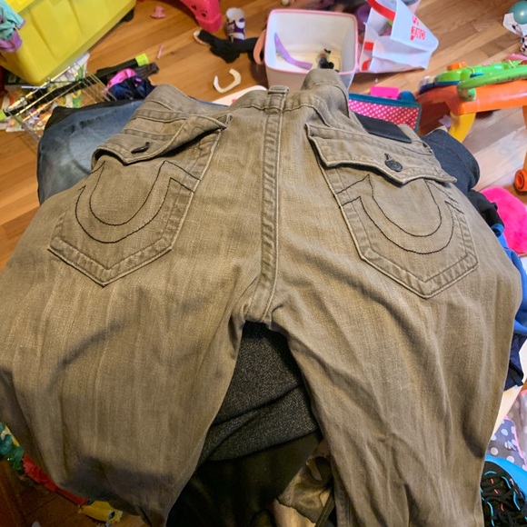 True religion - Picture 2 of 8